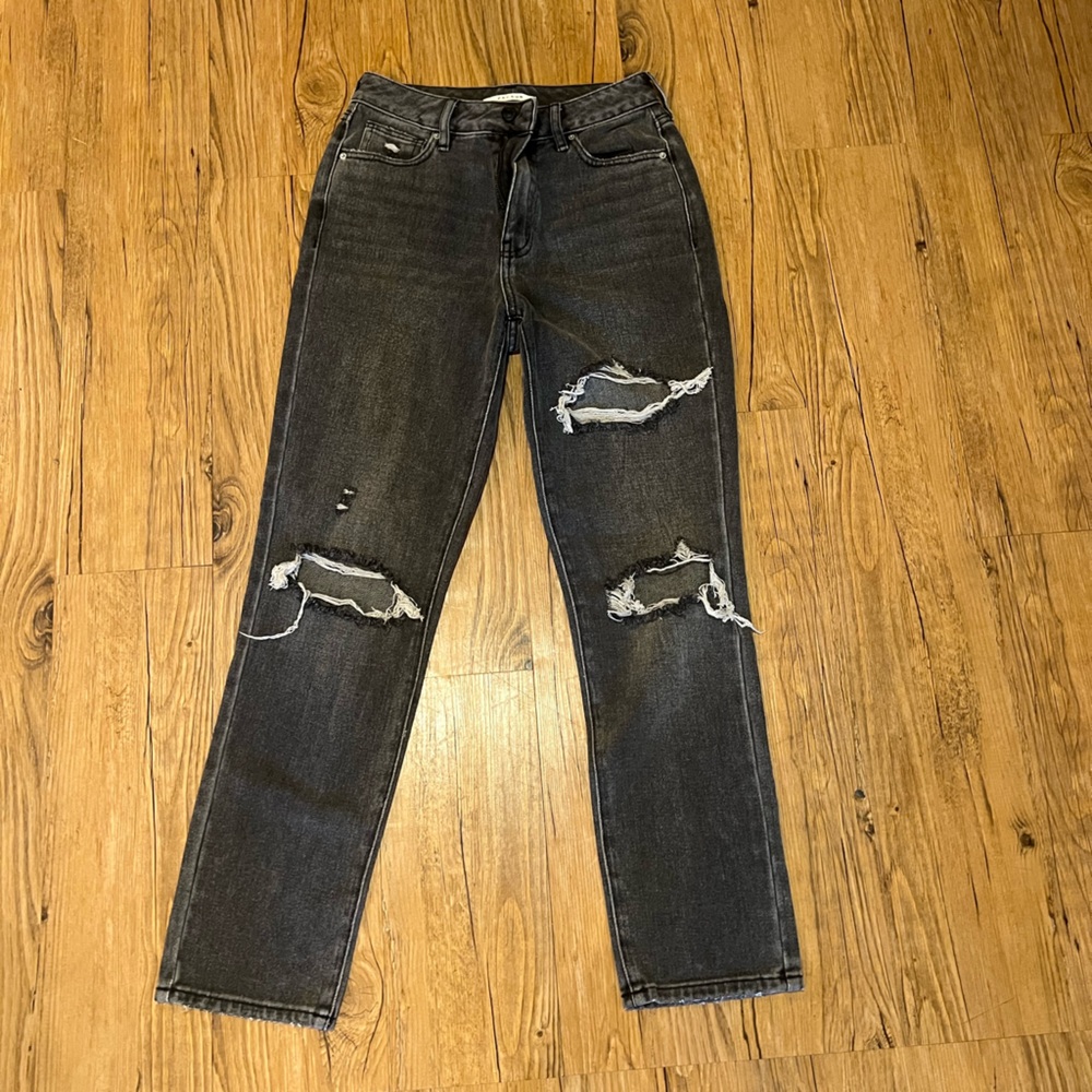 Black PacSun Mom ripped jeans #rippedjeans